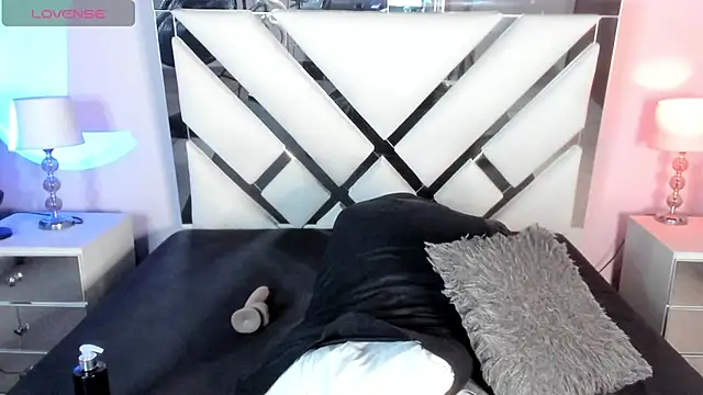 AnyyJones online show from 03/08/25, 03:28