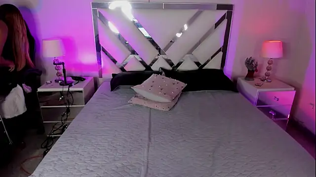 AnyyJones online show from 09/11/25, 09:04