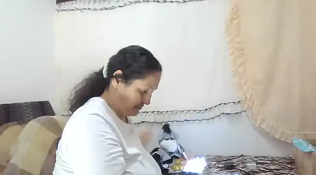 Snapshot of ximenajimenez chatting on 01/19/25, 04:33 ximenajimenez online show from 01/19/25, 04:33