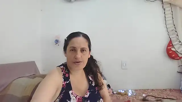 Snapshot of ximenajimenez chatting on 09/21/25, 06:53 ximenajimenez online show from 09/21/25, 06:53