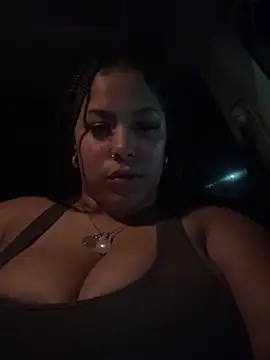 Snapshot of lovelymyah chatting on 02/09/25, 06:33 lovelymyah online show from 02/09/25, 06:33