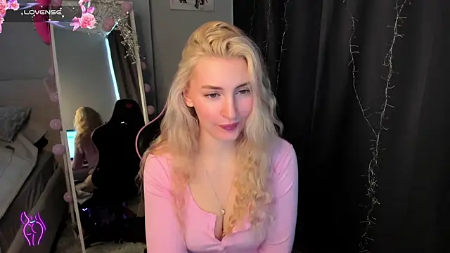 Snapshot of Kimmy_powell chatting on 05/03/26, 02:50 Kimmy powell online show from 05/03/26, 02:50