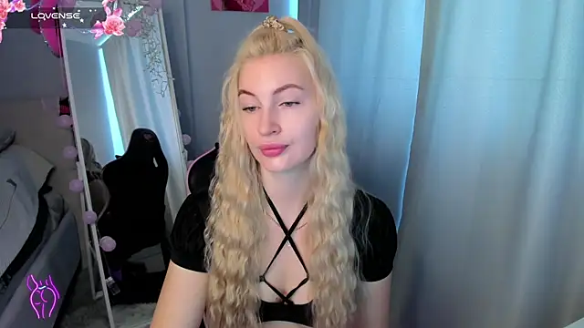 Kimmy powell online show from 06/15/26, 03:09