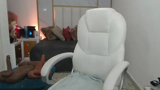 annita cooper  online show from 02/26/25, 07:05