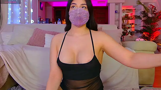 Snapshot of the_sabenna chatting on 02/02/26, 05:33 the sabenna online show from 02/02/26, 05:33