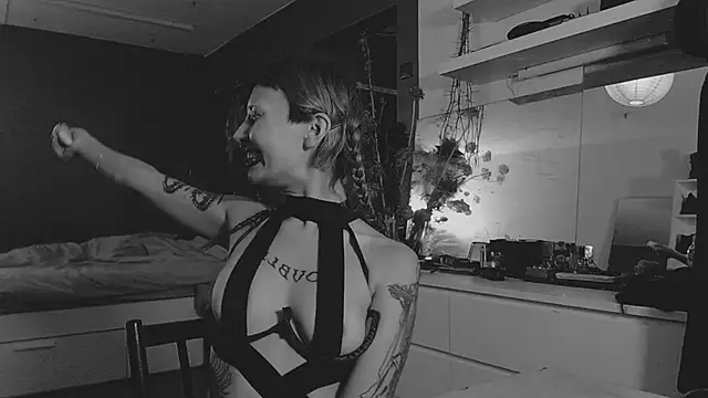 god x girl online show from 12/12/24, 07:26