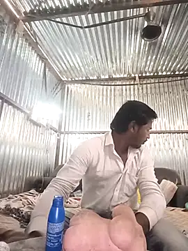 Snapshot of Kartik_bbc_indian chatting on 11/11/25, 05:40 Kartik bbc indian online show from 11/11/25, 05:40