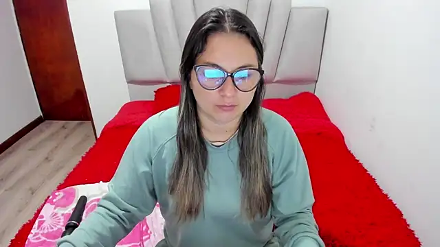 Snapshot of samantha__wilson chatting on 02/22/26, 12:23 samantha wilson online show from 02/22/26, 12:23