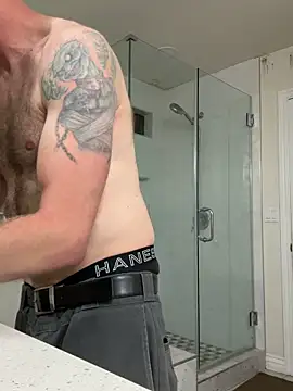 El Gizmo online show from 10/28/25, 07:56