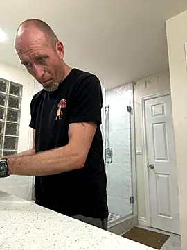 El Gizmo online show from 11/03/25, 01:19