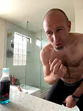 El Gizmo online show from 11/30/25, 05:39