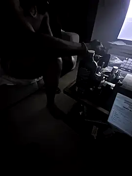 Snapshot of PlasticSurface727 chatting on 11/11/25, 01:38 PlasticSurface727 online show from 11/11/25, 01:38