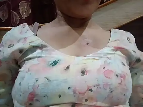 Snapshot of Jatti_punjab_di chatting on 07/28/26, 04:50 Jatti punjab di online show from 07/28/26, 04:50
