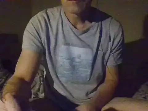 Snapshot of sebindo46 chatting on 12/20/24, 01:43 sebindo46 online show from 12/20/24, 01:43