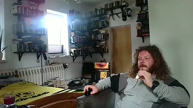 sunr1sa online show from 06/17/26, 04:37