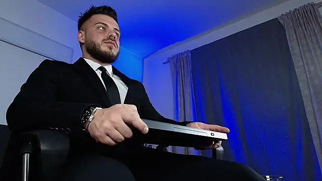 juliusmasters online show from 01/27/25, 09:33