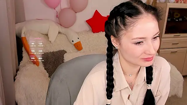 Snapshot of LisaMooore chatting on 02/24/26, 03:32 LisaMooore online show from 02/24/26, 03:32