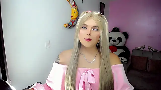 Snapshot of SweetKim21 chatting on 02/25/25, 05:41 SweetKim21 online show from 02/25/25, 05:41