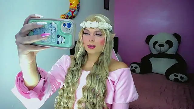 Snapshot of SweetKim21 chatting on 11/01/25, 05:09 SweetKim21 online show from 11/01/25, 05:09