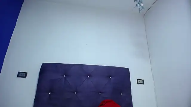 Squirter pussybomb online show from 02/28/25, 03:48