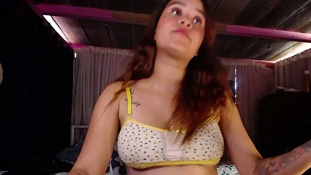 Snapshot of ZoeKuipers13 chatting on 01/10/25, 08:26 ZoeKuipers13 online show from 01/10/25, 08:26