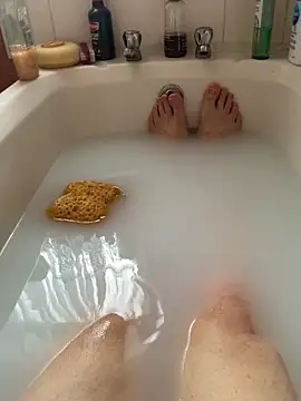 Snapshot of Russell1508 chatting on 03/24/26, 02:00 Russell1508 online show from 03/24/26, 02:00