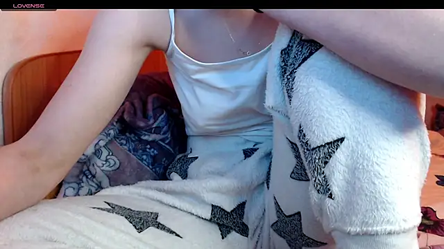 Snapshot of Perversdemlni chatting on 02/25/25, 05:58 Perversdemlni online show from 02/25/25, 05:58