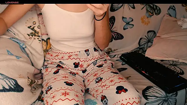 Snapshot of Perversdemlni chatting on 11/22/25, 11:31 Perversdemlni online show from 11/22/25, 11:31