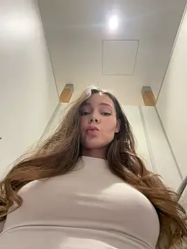 Snapshot of nicole111 chatting on 02/08/26, 10:29 nicole111 online show from 02/08/26, 10:29