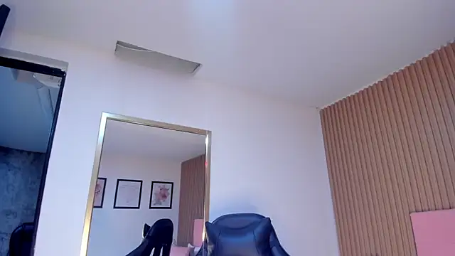 Dakota diaz  online show from 02/27/25, 11:59