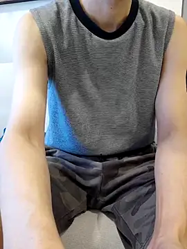 Snapshot of ori6 chatting on 12/21/24, 10:50 ori6 online show from 12/21/24, 10:50