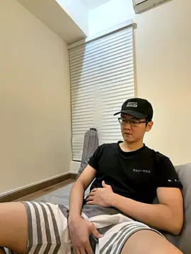 Snapshot of ori6 chatting on 01/11/26, 03:06 ori6 online show from 01/11/26, 03:06