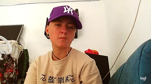 tomboyblue online show from 01/22/25, 08:17