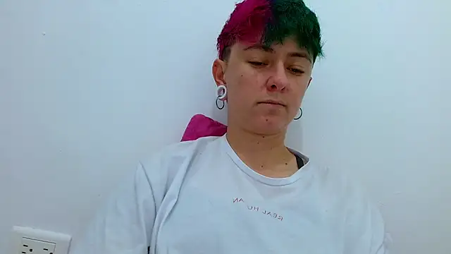 tomboyblue online show from 11/29/25, 07:06