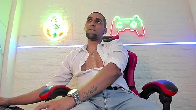 Paolo johnson online show from 12/01/25, 04:34