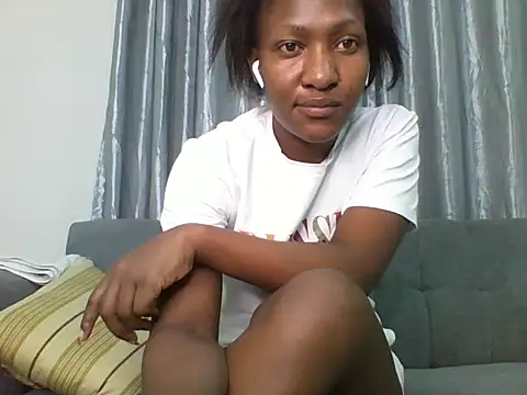 Snapshot of sexy_vivvy chatting on 09/21/25, 09:38 sexy vivvy online show from 09/21/25, 09:38