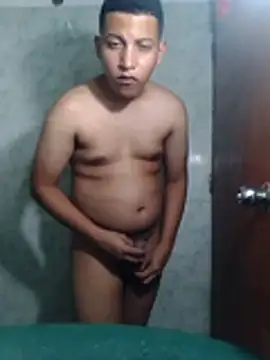 Snapshot of Fuenmayor40 chatting on 12/19/25, 07:04 Fuenmayor40 online show from 12/19/25, 07:04