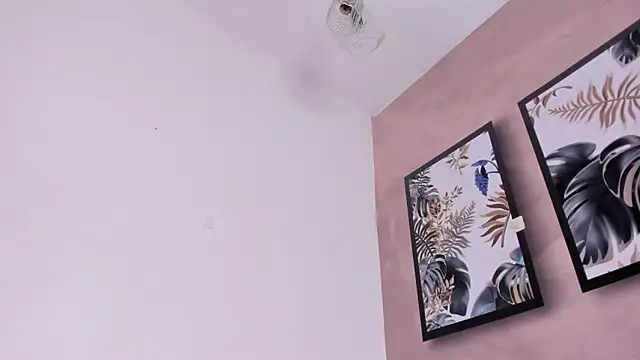 DahianaLincoln online show from 10/28/25, 05:04