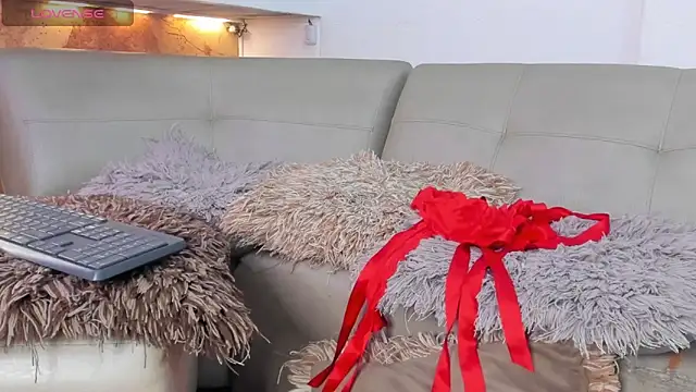 DahianaLincoln online show from 12/03/25, 11:03