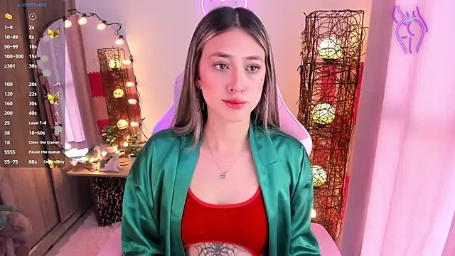 Snapshot of violet_ch chatting on 01/10/25, 04:20 violet ch online show from 01/10/25, 04:20