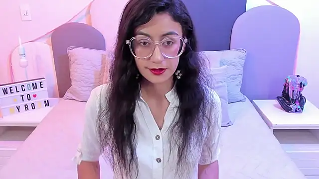 SophieGomez22 online show from 03/19/25, 11:50