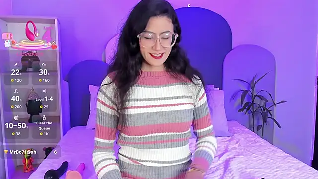 SophieGomez22 online show from 09/14/25, 11:20