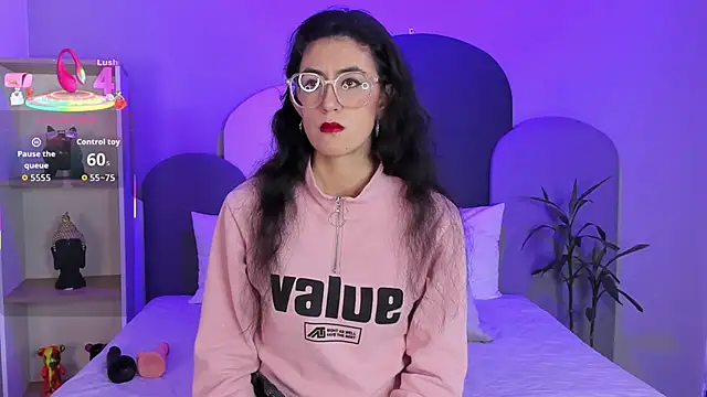 SophieGomez22 online show from 09/27/25, 11:15