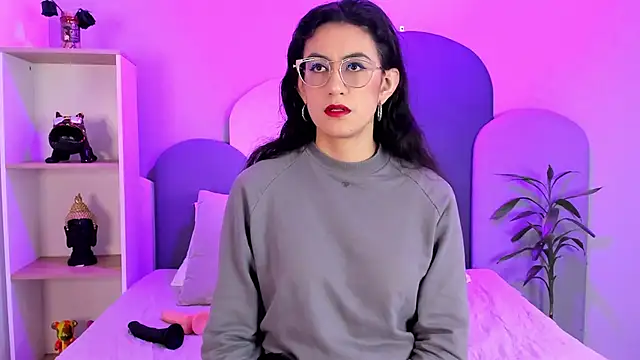 SophieGomez22 online show from 10/26/25, 11:16