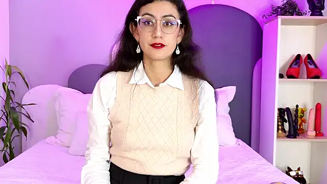 Snapshot of SophieGomez22 chatting on 06/06/26, 11:15 SophieGomez22 online show from 06/06/26, 11:15