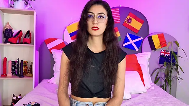 Snapshot of SophieGomez22 chatting on 07/14/26, 11:38 SophieGomez22 online show from 07/14/26, 11:38