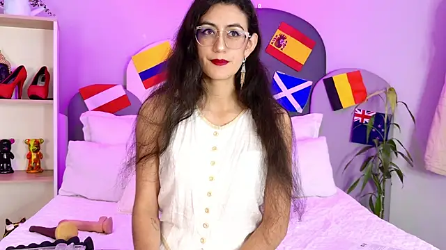 Snapshot of SophieGomez22 chatting on 07/18/26, 11:25 SophieGomez22 online show from 07/18/26, 11:25