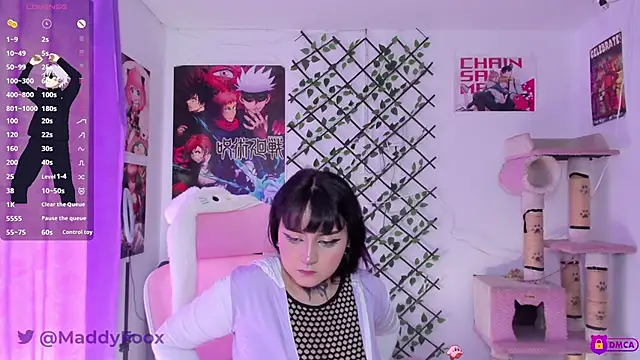 MaddyFooxx online show from 04/30/26, 10:03