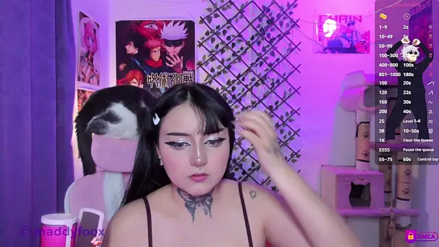 MaddyFooxx online show from 05/02/26, 11:43