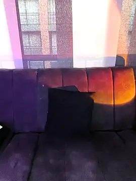 Snapshot of Mazikeen-- chatting on 02/14/26, 11:01 Mazikeen-- online show from 02/14/26, 11:01